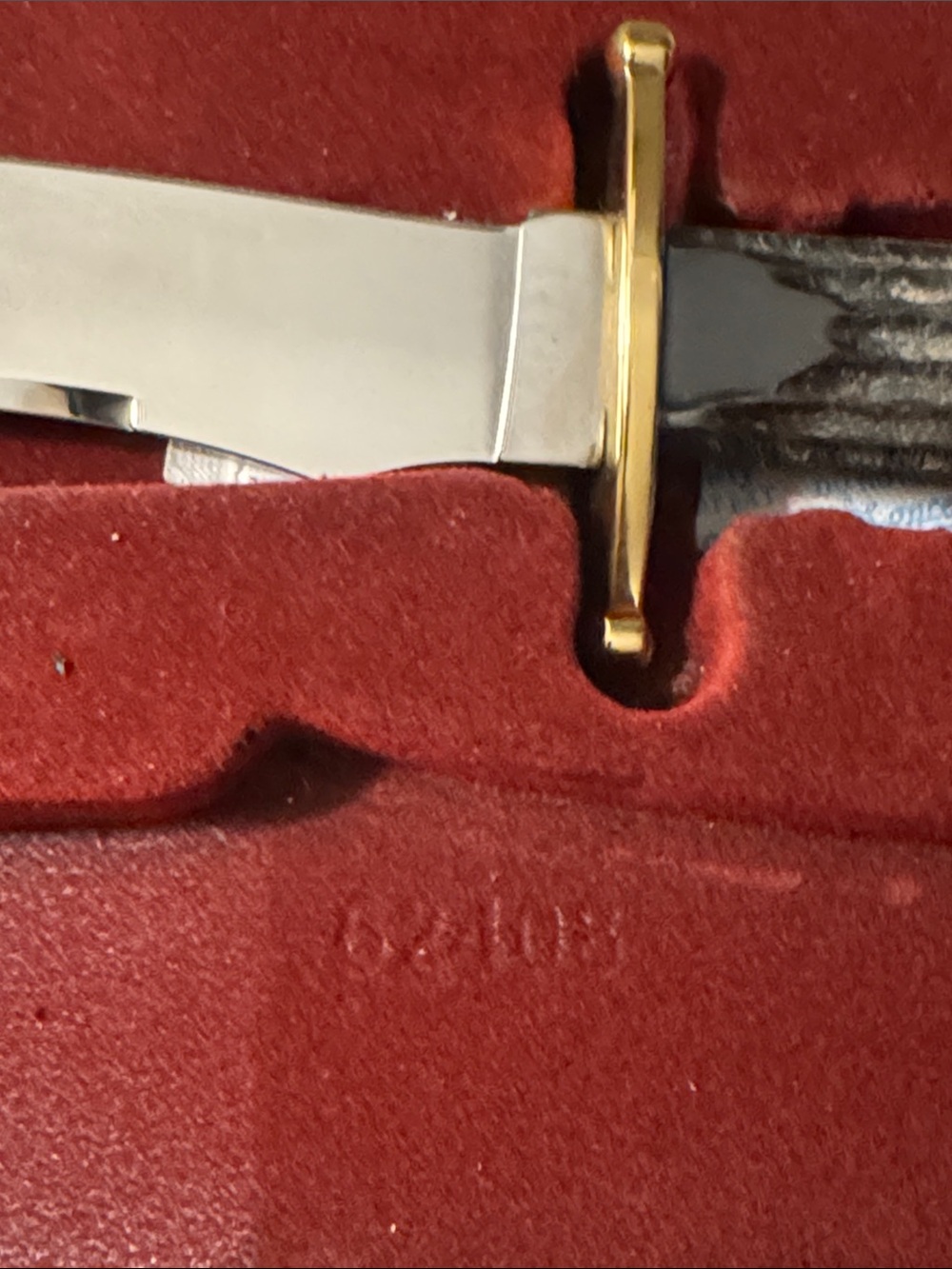 New W.R. Case & Sons Collectible Kodiak Hunting Knife with Buffalo Horn Handle - Picture 11 of 12